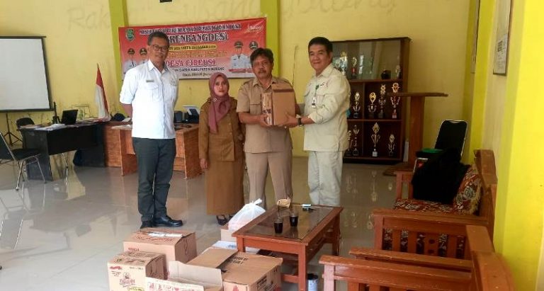 PT Sari Ater Lanjutkan Program BAAS, Berikan Bantuan Bayi Kurang Gizi