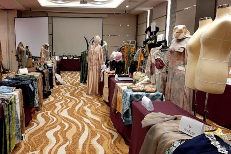 Kementerian Pariwisata Gelar ‘Road To Jakarta Muslim Fashion Week’ 2023