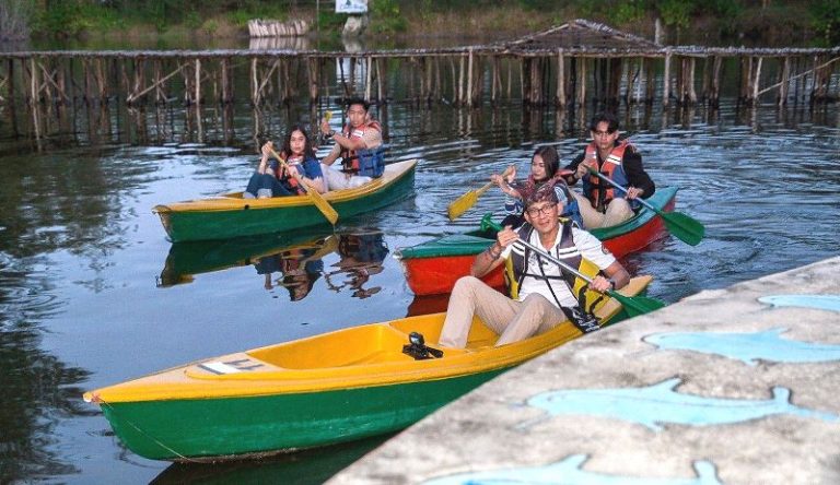 Menparekraf Nobatkan Desa Wisata Tari Rebo Berkelas Dunia