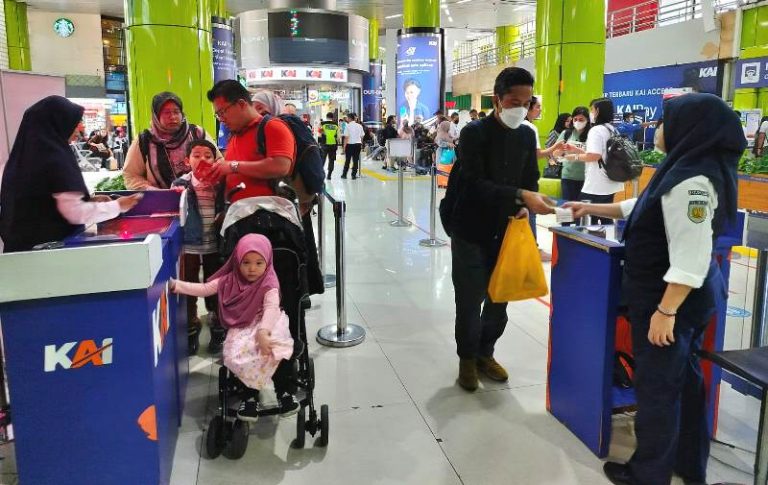 Daop 3 Cirebon Mencatat Terjadi Lonjakan Penumpang Selama Libur Idul Adha