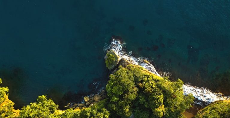 Keindahan Pantai Batu Karas, Surga Selancar ‘Bali-nya’ Jawa Barat