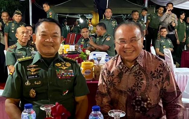 Jenderal TNI Dudung Dinobatkan Sebagai 'Bapak Asuh Budaya Jabar'