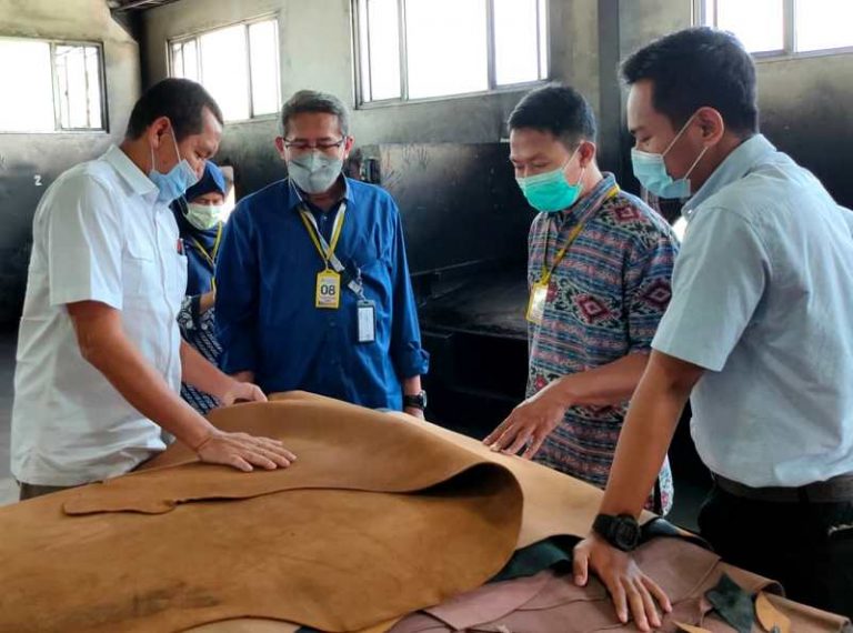 Pelapis Jok Kursi Lion Air Group Dibeli dari UMKM Garut