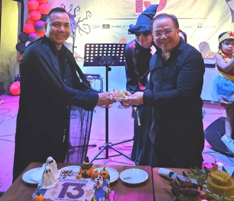 Kagum Hotels Management Berikan Apresiasi kepada Karyawan di Acara Anniversary