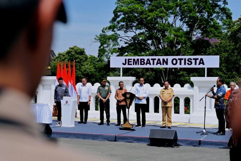 Jembatan Ikonik Kota Bogor Diresmikan Presiden Jokowi, Dibuka Kembali untuk Umum