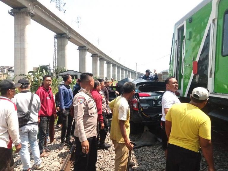 Kecelakaan Tragis KA Feeder Kereta Cepat Whoosh, Ingatkan Hal Ini
