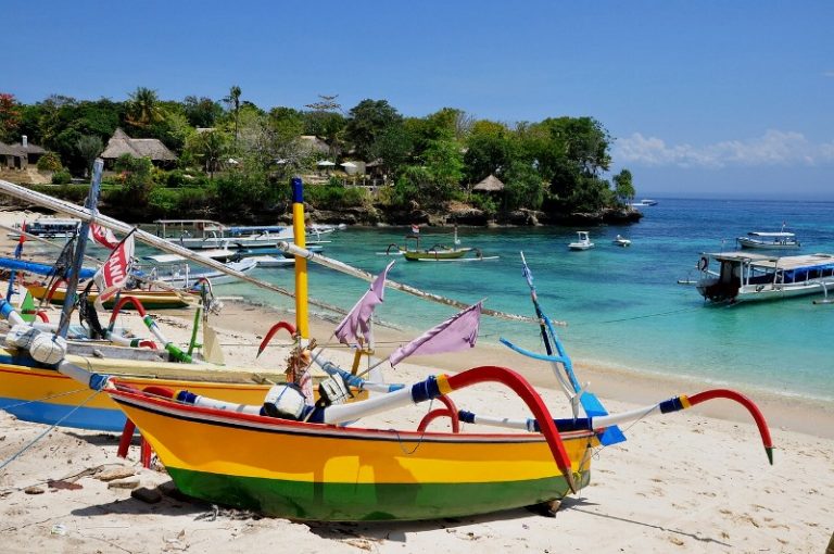 Bali Kalahkan Santorini Yunani sebagai Destinasi Bulan Madu Terbaik Dunia