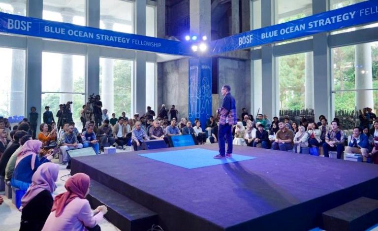 Visi Menparekraf Sandiaga Uno 2024, Kerja Mudah Harga Murah