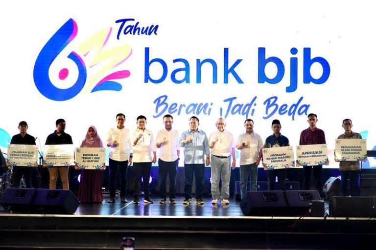 Bey Machmudin Minta Bank BJB Bisa Ikut Turunkan Angka Pinjaman Ilegal Pinjol