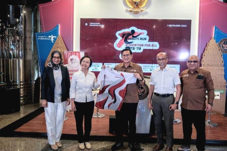 Kemenparekraf Dukung Pelaksanaan “Charity Run Education for All by ITB 79”