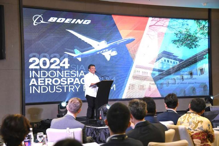 Event Penerbangan 2024 Indonesia Aerospace Industry Forum Berlangsung di Pullman