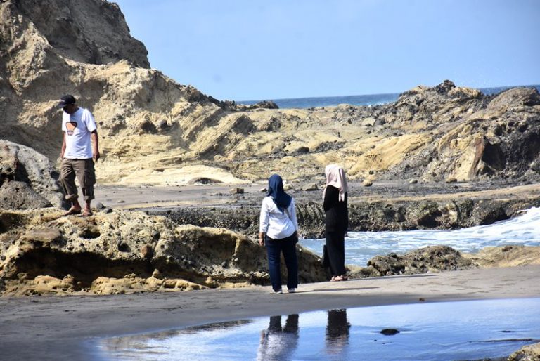 Sepanjang Libur Sekolah, Objek Wisata Pangandaran Penuh, Semua Hotel “Full Booking”