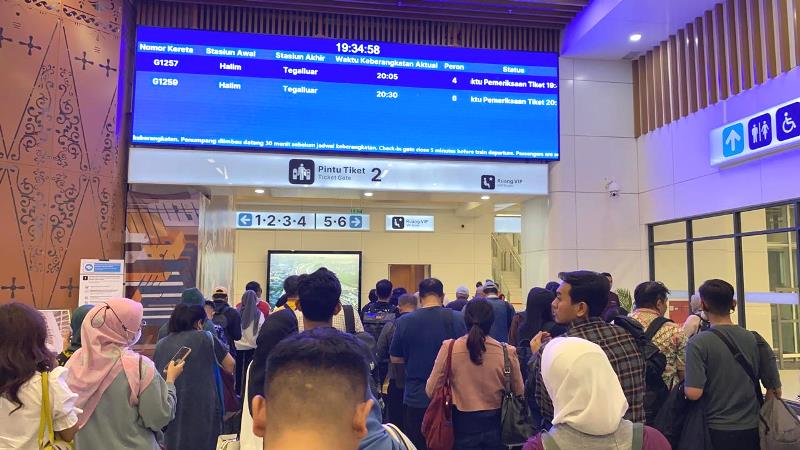 Stasiun Whoosh Halim Perdana Kusumah