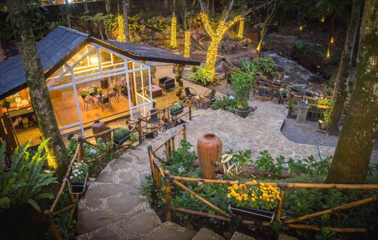 Kadaka Park, Tempat Pilihan Nongkrong Baru di Ciater Subang, Berada di Tepi Sungai