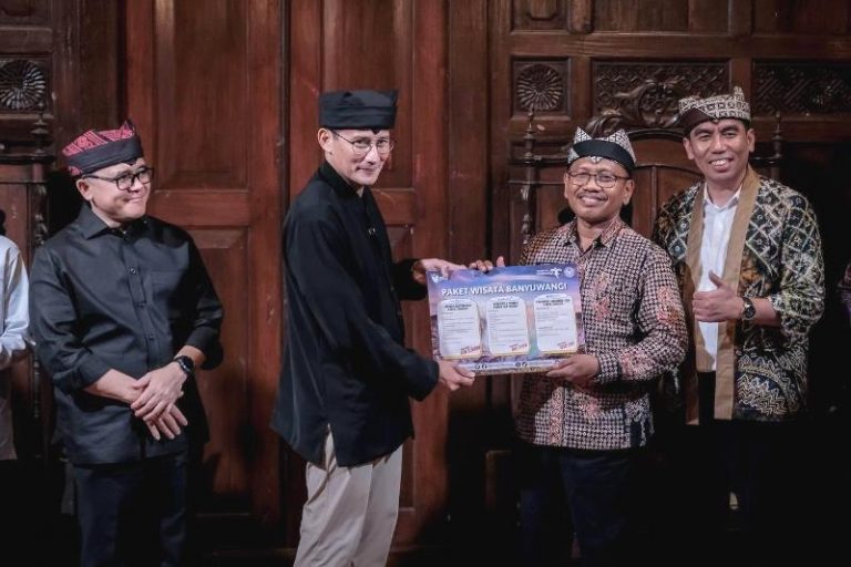 Menparekraf Sandiaga Uno Terapkan Redistribusi Wisata Paket 3B, Apa Itu?