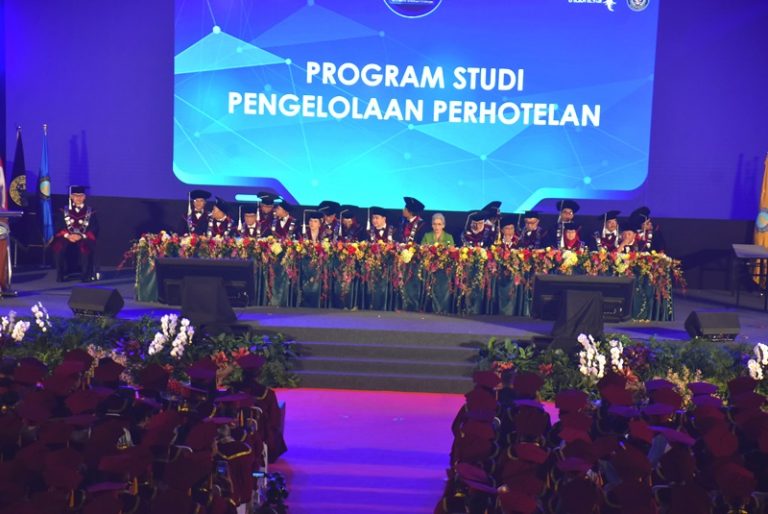 Sekretaris Utama Kemenparekraf Sebut Lulusan Poltekpar NHI Bandung Sebagian Besar Diterima Bekerja
