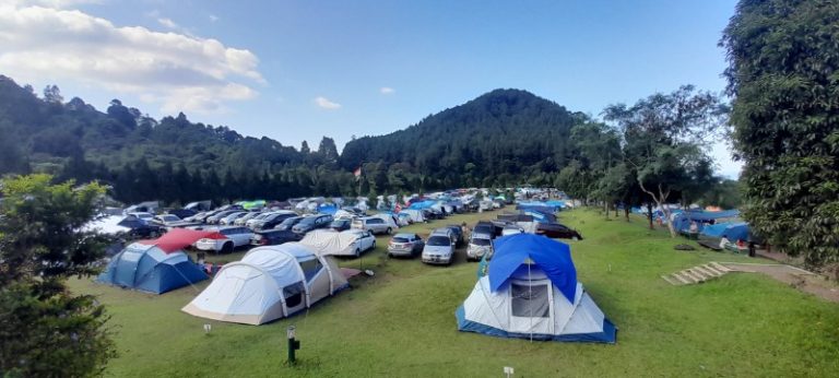 Nikmati Camping Nyaman di Musim Hujan Dengan 6 Langkah Ini