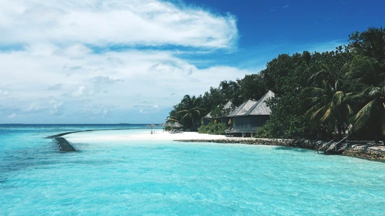 Resort di Pulau Terpencil Ini Berhasil Mengatasi Gangguan Nyamuk, Begini Caranya