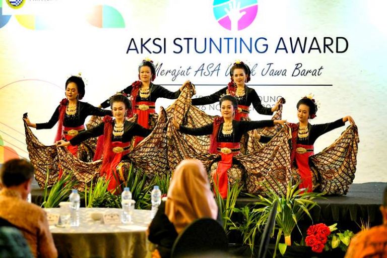 Menekan Stunting, Merajut Asa Jawa Barat Aksi Stunting Award