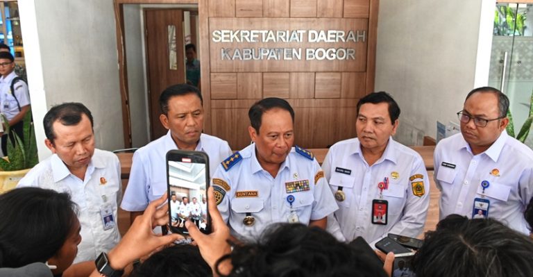 Agar Tak Ganggu PHRI, Wamenhub Suntana Sebut akan Atur Sistem One Way Puncak