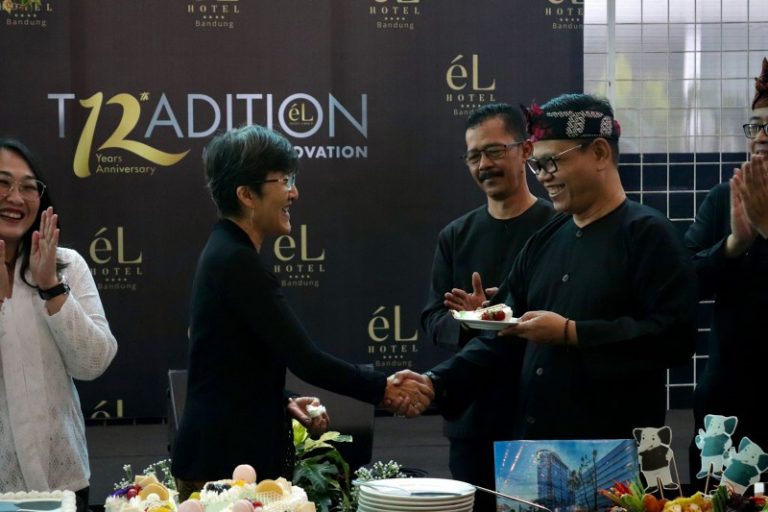 Menyambut 12 Tahun éL Hotel Bandung Gelar Refleksi, Aksi Sosial, dan Semangat Kebersamaan