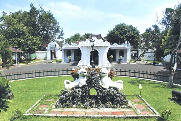 Kota Cirebon, Jadi Magnet Wisata Budaya dan Bahari di Libur Akhir Tahun