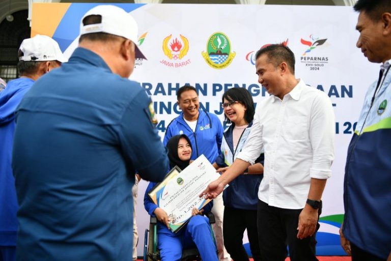 Jawa Barat Menorehkan Sejarah, Hat-Trick Juara Umum PON