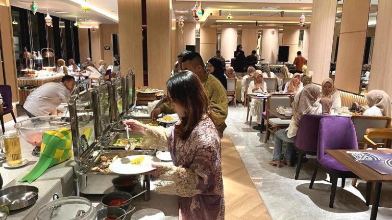 Selama Ramadhan Fox Lite Majalaya Hotel Berhasil Menjual 3.500 Paket Iftar