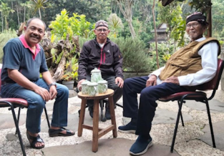 Abah Landoeng Tanya, Benarkah Pegiat Lingkungan Eka Santosa Terlibat di Perumahan Harmony Hills