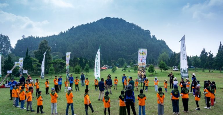 Petualangan Penuh Tawa di Lereng Sari Ater, Mereka Menemukan Rumah Barunya
