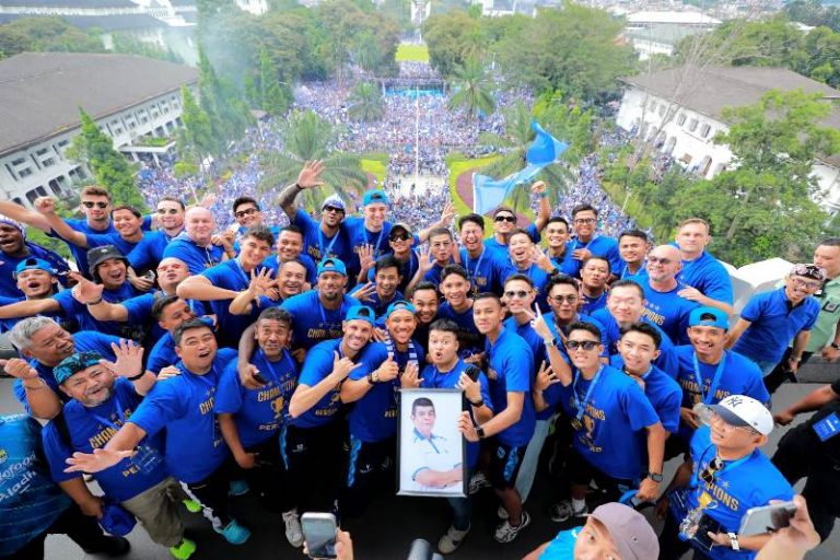 Berikan Bonus Rp1 Miliar untuk Persib, Gubernur KDM Rogoh Kantong Sendiri