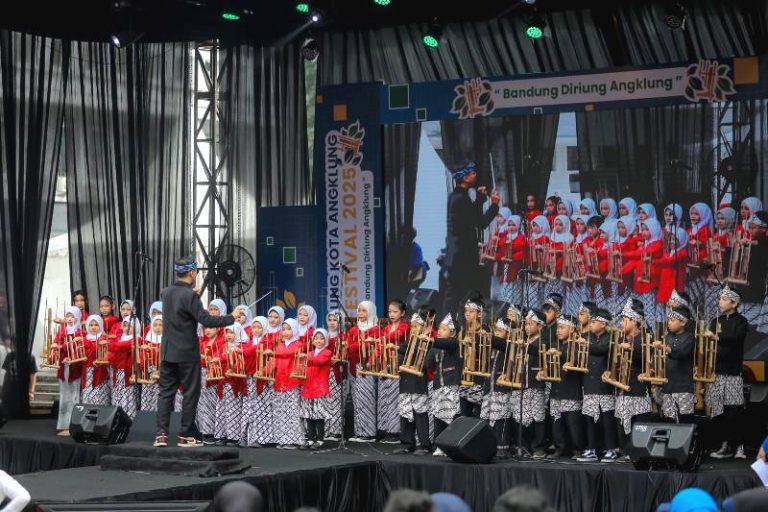Bandung Memantapkan Diri sebagai Kota Angklung, Menjaga Warisan Budaya UNESCO