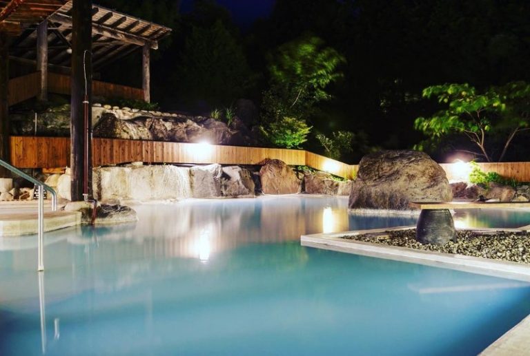 Wisatawan Mancanegara Tertarik Berendam di Onsen Jepang, Ini Keistimewaannya