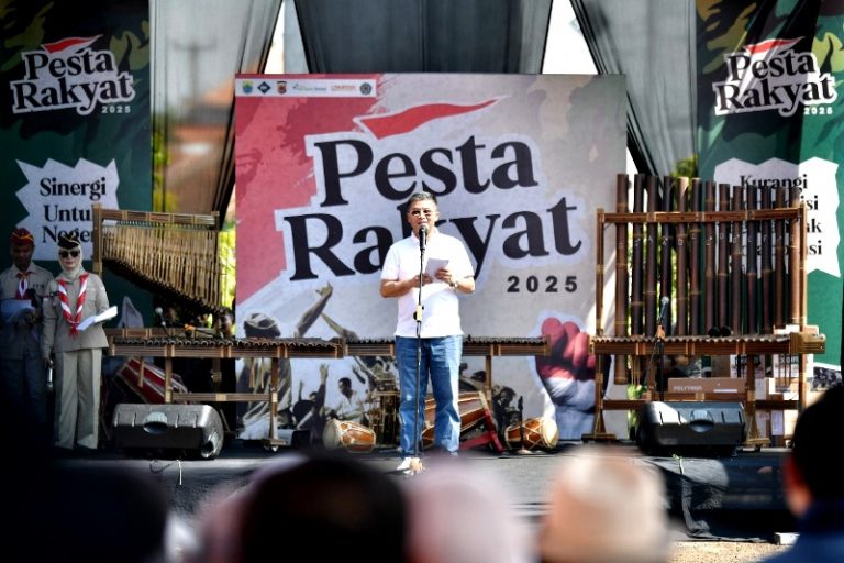 Wagub Erwan Sebut Pesta Rakyat Kebangkitan di Cianjur Stimulus UMKM jadi Kian Maju