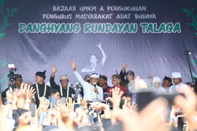 KDM Saksi Pengukuhan Dewan Adat Budaya Danghyang Rundayan Talaga Majalengka