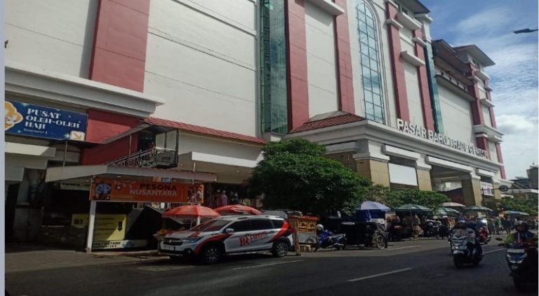 Pasar Baru Trade Center Bersolek Menyambut Lebaran Kurban