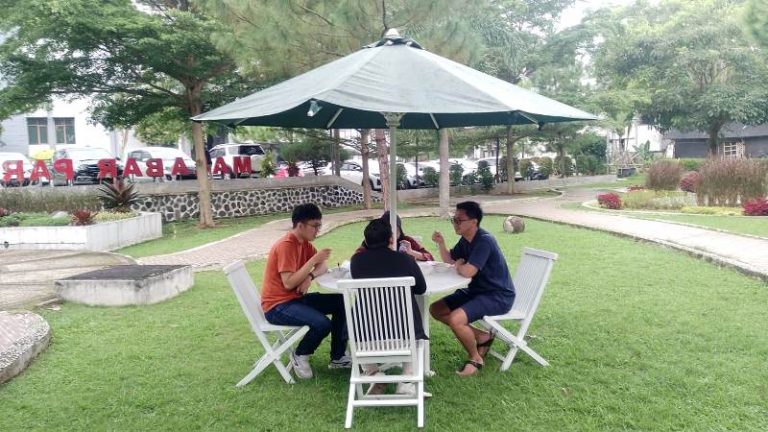 Bakso Sari Ater Kamboti, Sensasi Kuliner di Tengah Asrinya Malabar Park