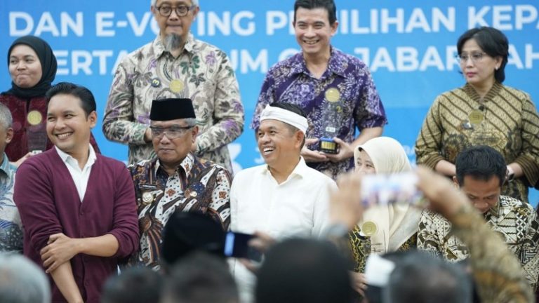 Perkuat Talenta Digital, KDM Resmi Luncurkan Jabar Istimewa Digital Academy 2025