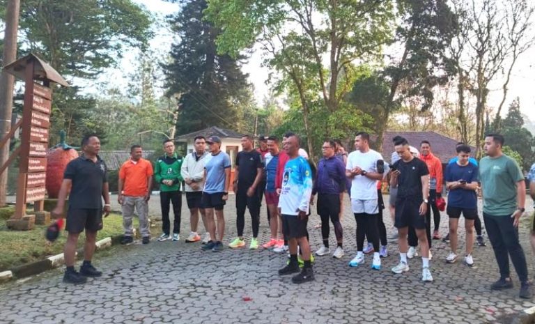 Sandiaga Uno Nikmati Lari Pagi di Alam Subang, Start dari Kimannis Sari Ater