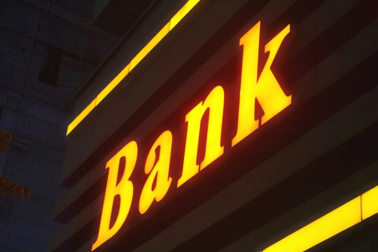 Bank-bank di Jakarta Tutup, Imbas Demo Ojol