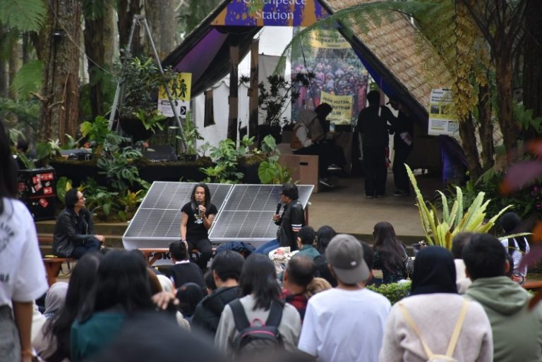 Penonton Padati Forestra 2025, Orkestra Lintas Genre di Tengah Hutan Cikole Lembang
