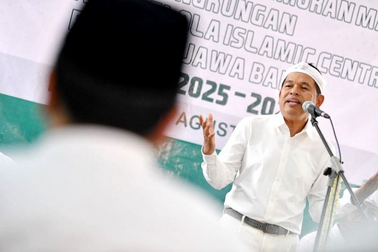KDM Kritik Simbolisme Religius di Balik Rapuhnya Sosial Jawa Barat