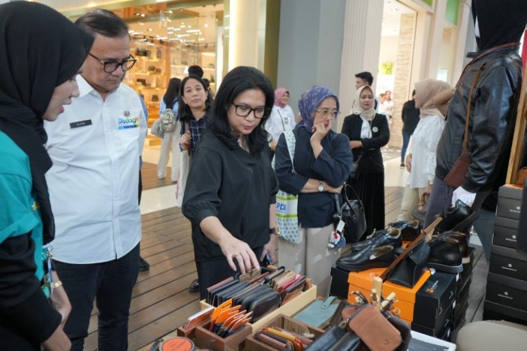 Pasar Kreatif Bandung, Panggung UMKM Menembus Pasar Global