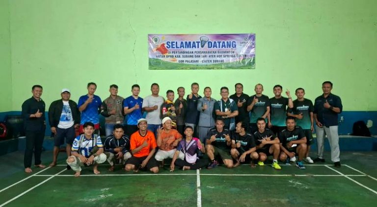 Badminton Jadi Medium Diplomasi, DPRD Subang Laga Persahabatan dengan PT Sari Ater
