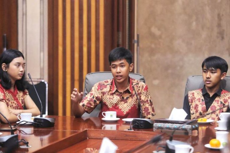 Sepuluh Siswa Bandung Belajar Kepemimpinan di Malaysia, Dari Mana Saja?