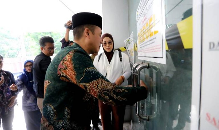 FTL Gym Kembali Beroperasi Setela Segel Dilepas Wakil Wali Kota Erwin