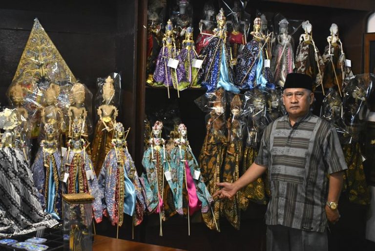 Menyusuri Jawa Barat Lewat Famtrip, Dari Pabrik Roti hingga Wayang Golek