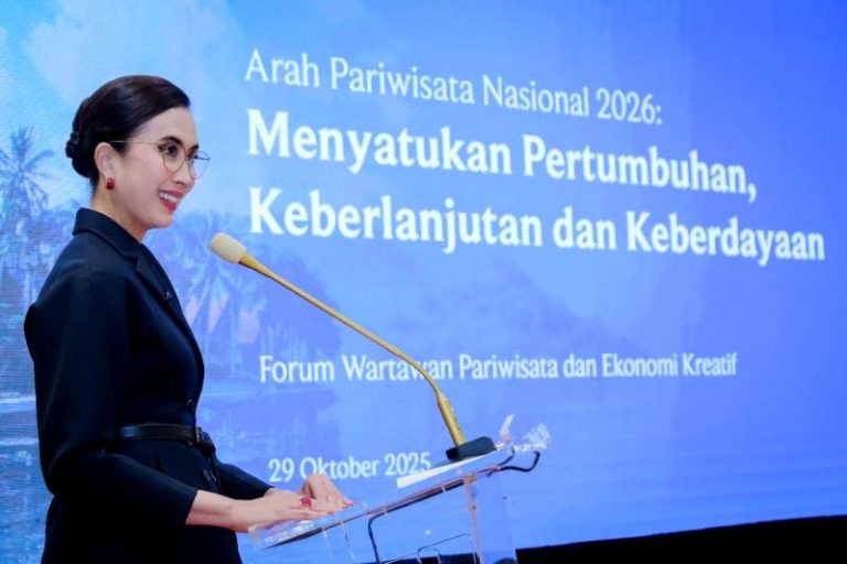 Menpar Widiyanti: Tiga Tren Perjalanan Global yang Ubah Wajah Pariwisata Indonesia