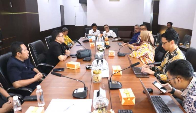 Bertemu Kepala BP Rebana Helmy Yahya, Wali Kota Cirebon Tawarkan “Peta Komunikasi”
