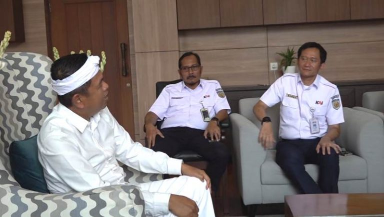 KDM Dukung PT Kereta Api Optimalisasi Jalur Nambo–Citayam, Target Tambah 200 Ribu Penumpang per Hari